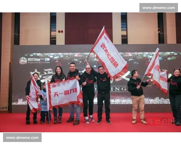 全国顶级球队激烈角逐巅峰对决点燃赛场热血与荣耀梦想之夜盛典